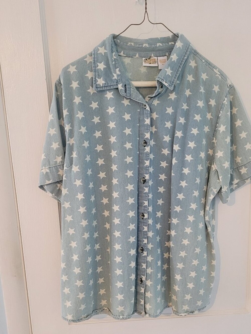 Collections Etc. Vintage Star Print Button-Up Shirt | 100% Cotton | XL